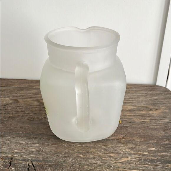 Frosted Glass Pitcher with Pineapple Design - Picture 4 of 6